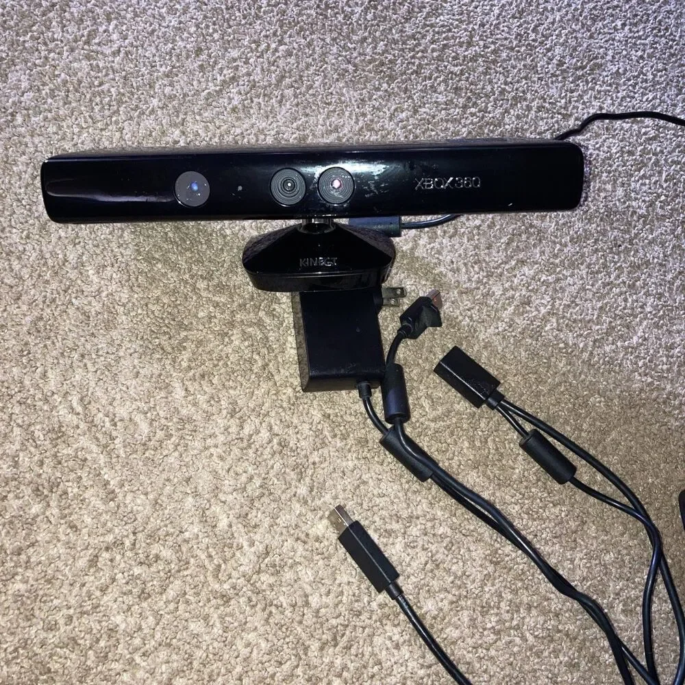Microsoft Kinect Sensor for XBox 360 - UNTESTED